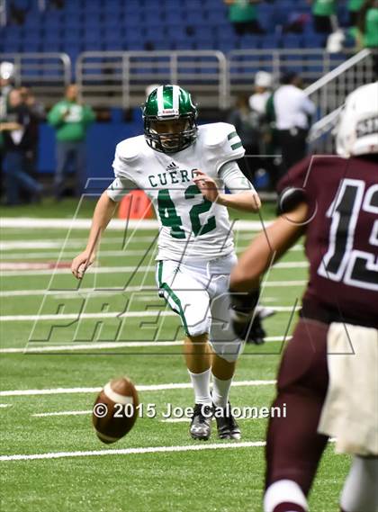 Thumbnail 3 in Cuero vs Sinton (UIL 4A D2 Quarterfinal) photogallery.