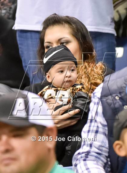 Thumbnail 2 in Cuero vs Sinton (UIL 4A D2 Quarterfinal) photogallery.