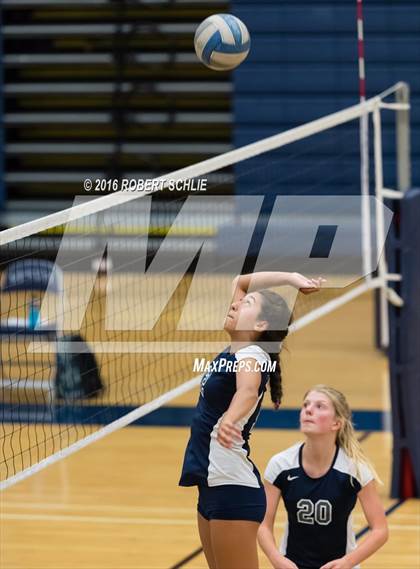 Thumbnail 1 in JV: River Valley @ Vista del Lago photogallery.