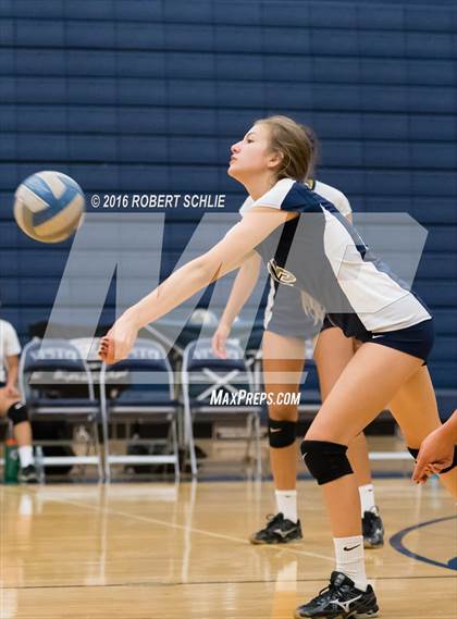 Thumbnail 3 in JV: River Valley @ Vista del Lago photogallery.