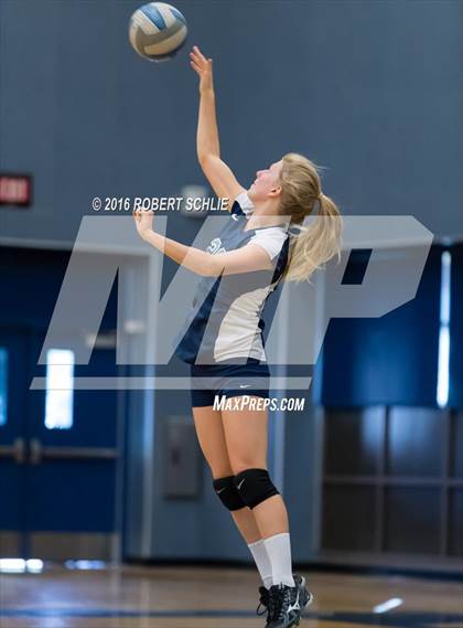 Thumbnail 3 in JV: River Valley @ Vista del Lago photogallery.