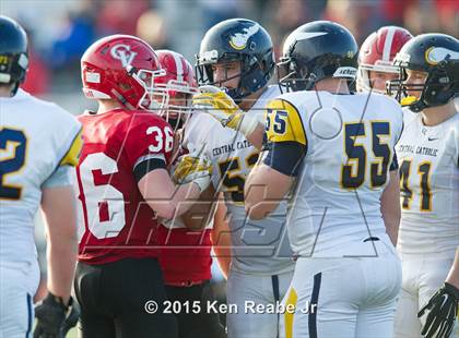 Thumbnail 3 in Central Catholic vs. Cumberland Valley (PIAA Class AAAA Semifinal) photogallery.