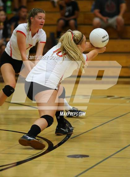 Thumbnail 1 in Truckee @ Woodcreek photogallery.