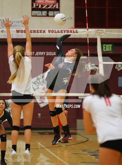 Thumbnail 1 in Truckee @ Woodcreek photogallery.
