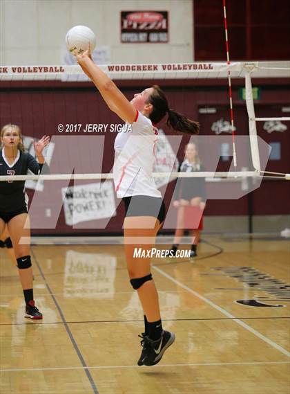 Thumbnail 2 in Truckee @ Woodcreek photogallery.