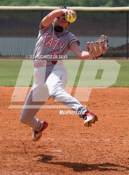 Thumbnail 2 in Katy vs Brazoswood (UIL 6A Softball Region 3 Semifinal) photogallery.