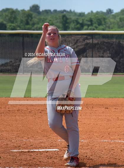 Thumbnail 3 in Katy vs Brazoswood (UIL 6A Softball Region 3 Semifinal) photogallery.