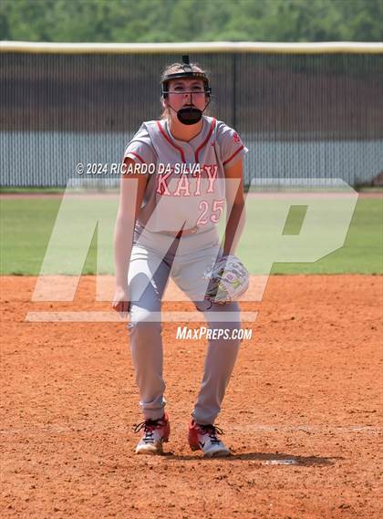 Thumbnail 3 in Katy vs Brazoswood (UIL 6A Softball Region 3 Semifinal) photogallery.