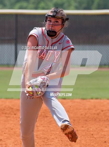 Thumbnail 3 in Katy vs Brazoswood (UIL 6A Softball Region 3 Semifinal) photogallery.