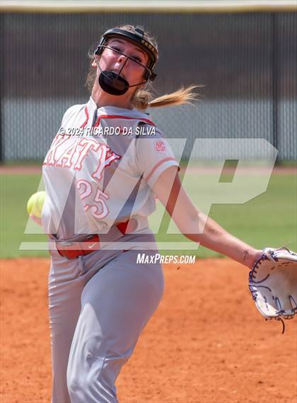 Thumbnail 2 in Katy vs Brazoswood (UIL 6A Softball Region 3 Semifinal) photogallery.