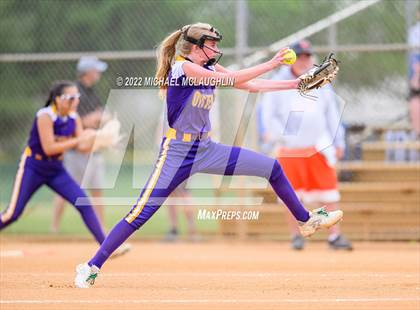 Thumbnail 3 in East Rockaway vs. Oyster Bay (NYSPHSAA Section VIII Class B Final Game 1) photogallery.