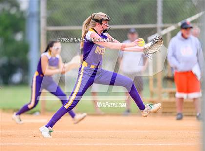 Thumbnail 2 in East Rockaway vs. Oyster Bay (NYSPHSAA Section VIII Class B Final Game 1) photogallery.