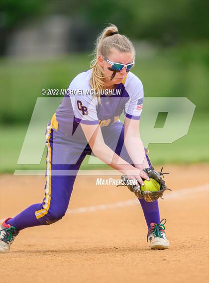 Thumbnail 2 in East Rockaway vs. Oyster Bay (NYSPHSAA Section VIII Class B Final Game 1) photogallery.