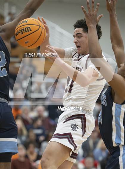 Thumbnail 2 in Champaign Central vs. Centennial (IHSA 3A Regional Semifinal) photogallery.