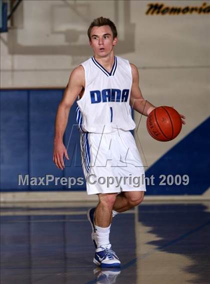 Thumbnail 2 in Dana Hills vs. Los Alamitos (OC North-South Challenge) photogallery.