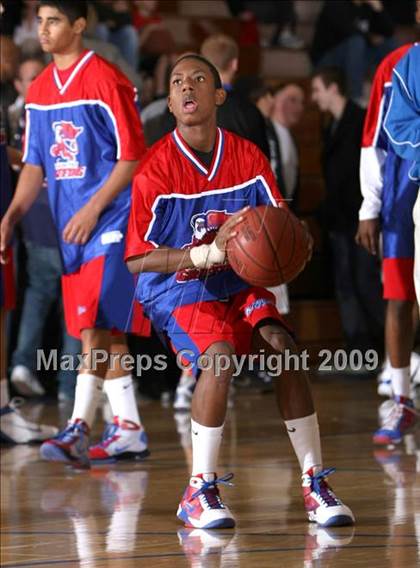Thumbnail 2 in Dana Hills vs. Los Alamitos (OC North-South Challenge) photogallery.