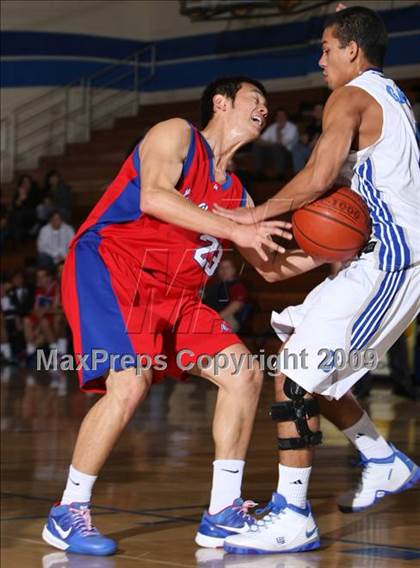 Thumbnail 2 in Dana Hills vs. Los Alamitos (OC North-South Challenge) photogallery.