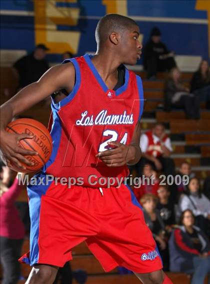 Thumbnail 2 in Dana Hills vs. Los Alamitos (OC North-South Challenge) photogallery.