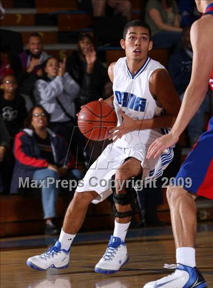 Thumbnail 2 in Dana Hills vs. Los Alamitos (OC North-South Challenge) photogallery.