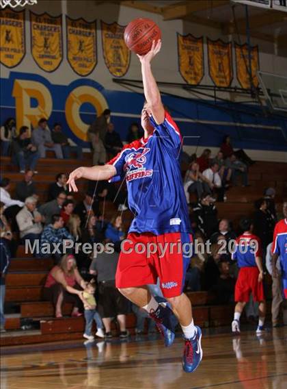 Thumbnail 3 in Dana Hills vs. Los Alamitos (OC North-South Challenge) photogallery.