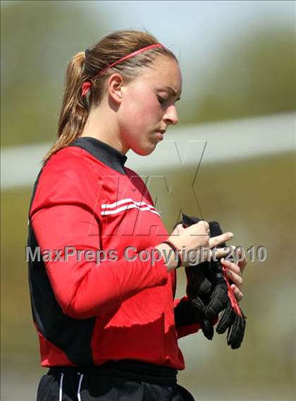 Thumbnail 1 in Westwood vs The Woodlands (Texas 5A Regional Final) photogallery.
