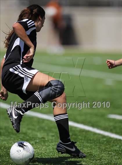 Thumbnail 1 in Westwood vs The Woodlands (Texas 5A Regional Final) photogallery.
