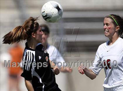 Thumbnail 1 in Westwood vs The Woodlands (Texas 5A Regional Final) photogallery.