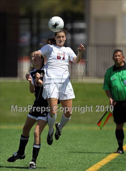 Thumbnail 1 in Westwood vs The Woodlands (Texas 5A Regional Final) photogallery.