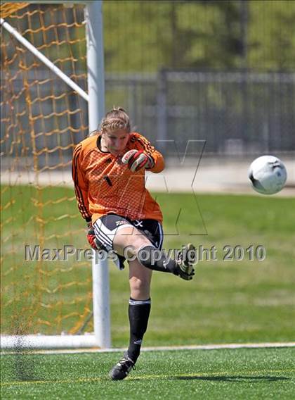 Thumbnail 2 in Westwood vs The Woodlands (Texas 5A Regional Final) photogallery.