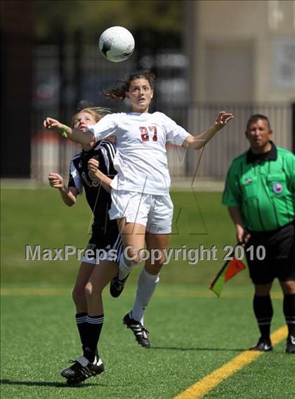 Thumbnail 2 in Westwood vs The Woodlands (Texas 5A Regional Final) photogallery.