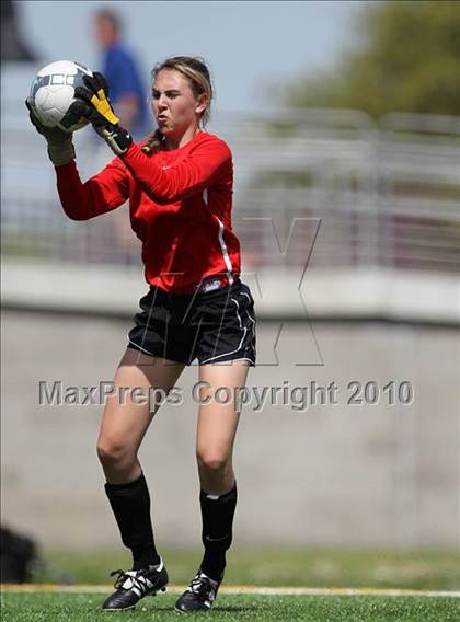 Thumbnail 2 in Westwood vs The Woodlands (Texas 5A Regional Final) photogallery.