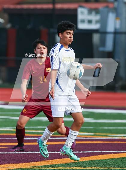 Thumbnail 3 in Newark Memorial @ Menlo-Atherton photogallery.