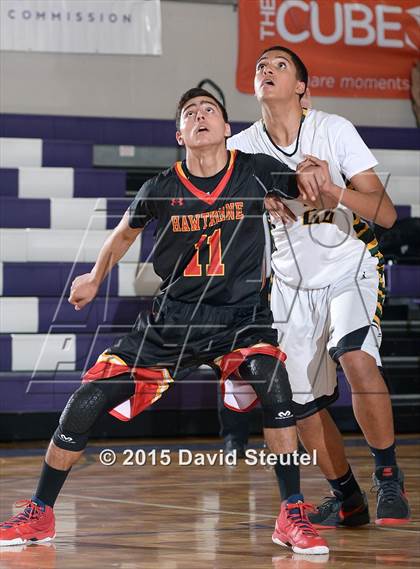 Thumbnail 1 in Eisenhower vs. Hawthorne (St. Hope Elite Classic) photogallery.
