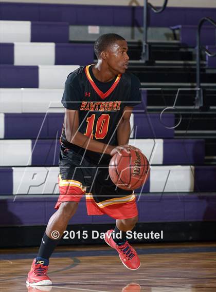 Thumbnail 2 in Eisenhower vs. Hawthorne (St. Hope Elite Classic) photogallery.