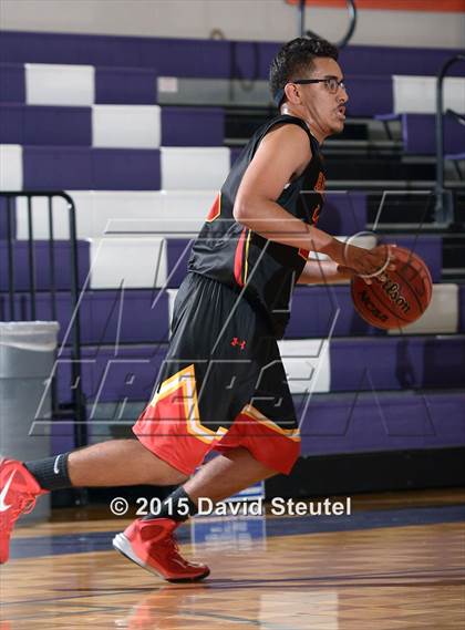 Thumbnail 2 in Eisenhower vs. Hawthorne (St. Hope Elite Classic) photogallery.