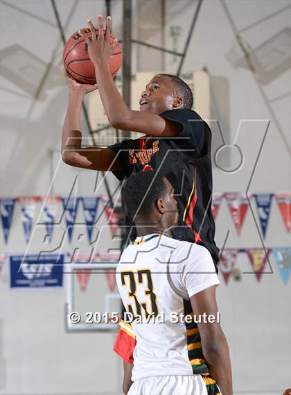 Thumbnail 1 in Eisenhower vs. Hawthorne (St. Hope Elite Classic) photogallery.