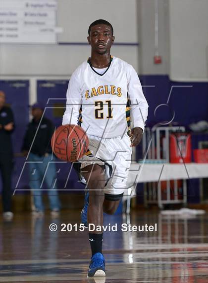 Thumbnail 2 in Eisenhower vs. Hawthorne (St. Hope Elite Classic) photogallery.