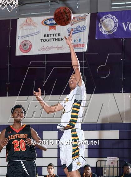 Thumbnail 3 in Eisenhower vs. Hawthorne (St. Hope Elite Classic) photogallery.
