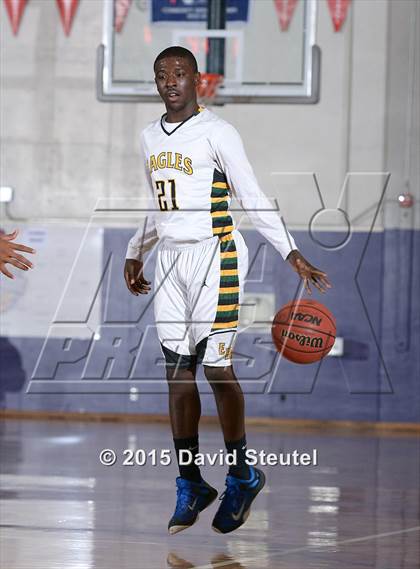 Thumbnail 3 in Eisenhower vs. Hawthorne (St. Hope Elite Classic) photogallery.