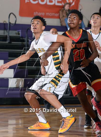 Thumbnail 2 in Eisenhower vs. Hawthorne (St. Hope Elite Classic) photogallery.