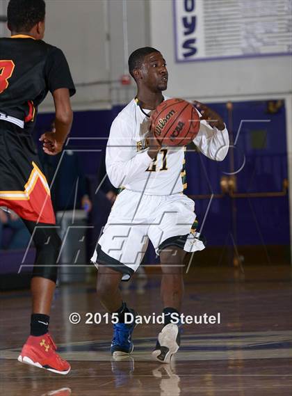 Thumbnail 3 in Eisenhower vs. Hawthorne (St. Hope Elite Classic) photogallery.
