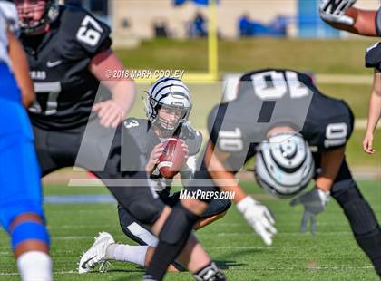 Thumbnail 3 in Grandview vs. Rockdale (UIL 3A D1 Bi-District) photogallery.