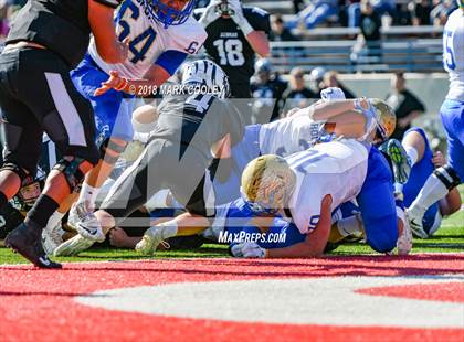 Thumbnail 2 in Grandview vs. Rockdale (UIL 3A D1 Bi-District) photogallery.