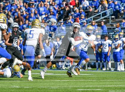 Thumbnail 1 in Grandview vs. Rockdale (UIL 3A D1 Bi-District) photogallery.