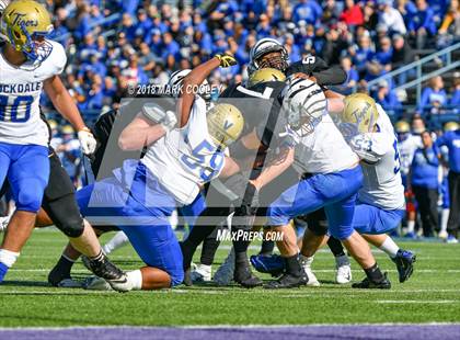 Thumbnail 3 in Grandview vs. Rockdale (UIL 3A D1 Bi-District) photogallery.