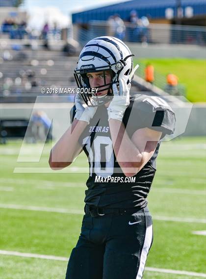 Thumbnail 3 in Grandview vs. Rockdale (UIL 3A D1 Bi-District) photogallery.
