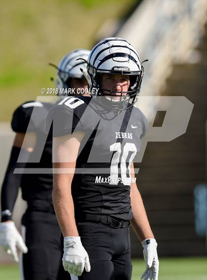 Thumbnail 2 in Grandview vs. Rockdale (UIL 3A D1 Bi-District) photogallery.