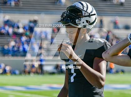 Thumbnail 2 in Grandview vs. Rockdale (UIL 3A D1 Bi-District) photogallery.