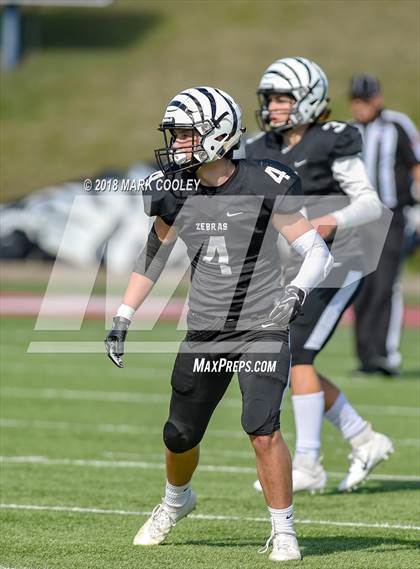 Thumbnail 3 in Grandview vs. Rockdale (UIL 3A D1 Bi-District) photogallery.