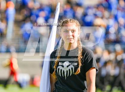 Thumbnail 2 in Grandview vs. Rockdale (UIL 3A D1 Bi-District) photogallery.